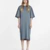 Abito T-shirt in raso Abito T-shirt in raso