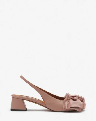 Ballerina con tacco in pelle e cinturino posteriore
