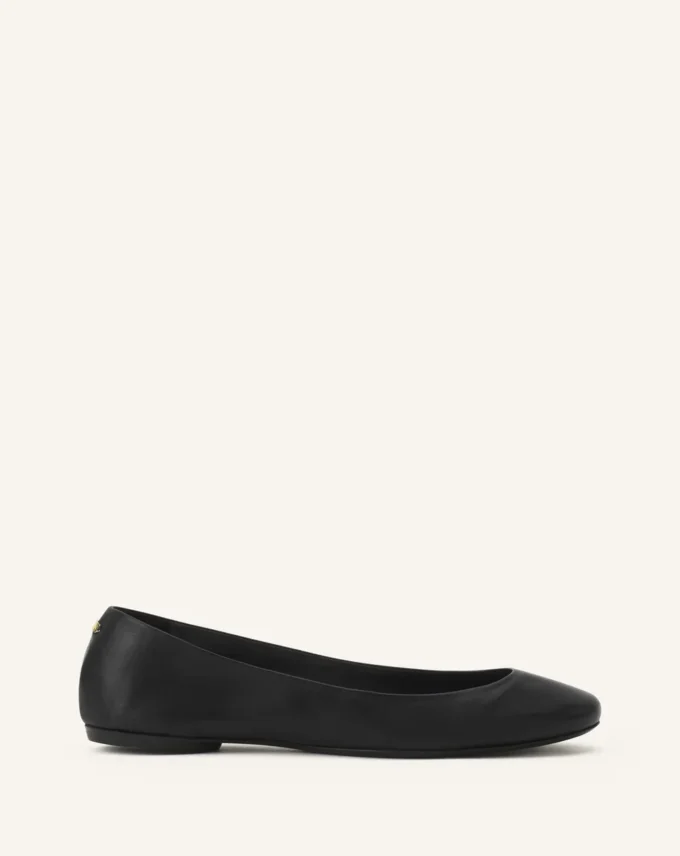 Ballerine piatte in pelle Ballerine piatte in pelle