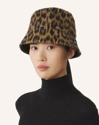 Cappello a secchiello reversibile con stampa leopardata