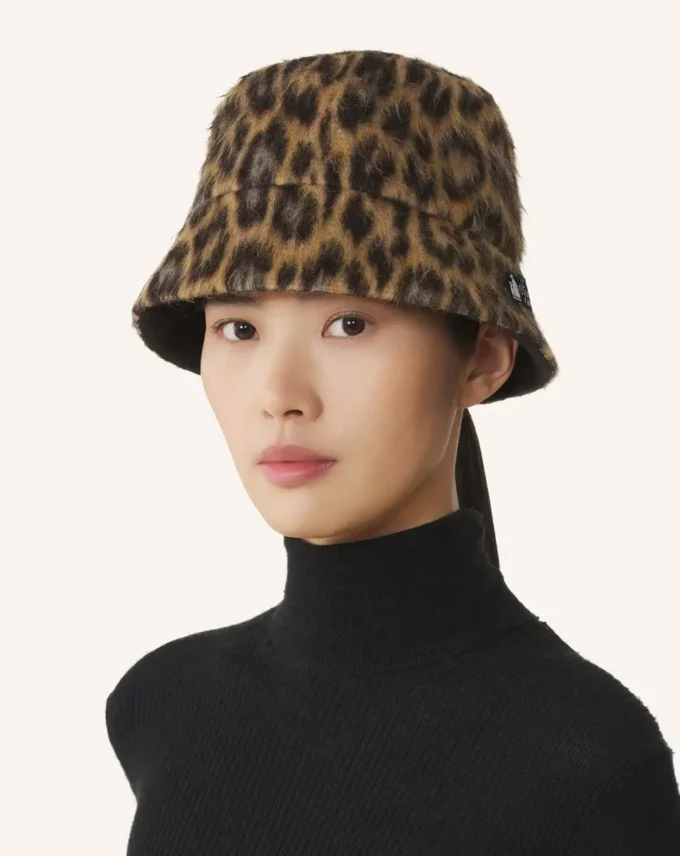 Cappello a secchiello reversibile con stampa leopardata Cappello a secchiello reversibile con stampa leopardata
