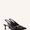 Décolleté con cinturino posteriore e fiocco in pelle Lanvin Décolleté con cinturino posteriore e fiocco in pelle Lanvin