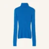 Maglione a collo alto in lana merino e seta Maglione a collo alto in lana merino e seta
