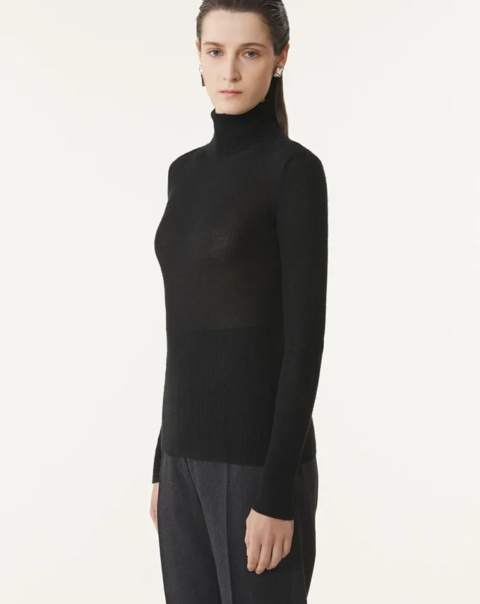 Maglione a collo alto in lana merino e seta Maglione a collo alto in lana merino e seta