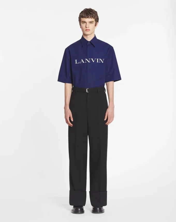Pantaloni a gamba larga con risvolto Pantaloni a gamba larga con risvolto