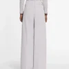 Pantaloni in cotone con pinces Pantaloni in cotone con pinces