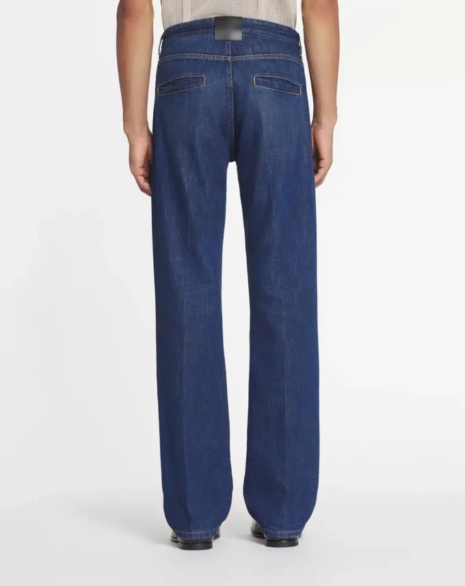 Pantaloni in denim dalla vestibilità dritta Pantaloni in denim dalla vestibilità dritta