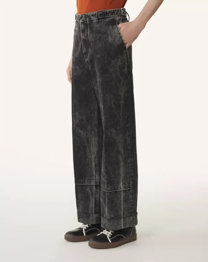Pantaloni in denim lavato dalla vestibilità ampia Pantaloni in denim lavato dalla vestibilità ampia