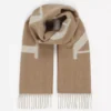 Sciarpa in lana con frange firmata Lanvin Sciarpa in lana con frange firmata Lanvin