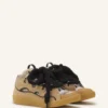 Sneakers in pelle scamosciata con lacci in rete Sneakers in pelle scamosciata con lacci in rete