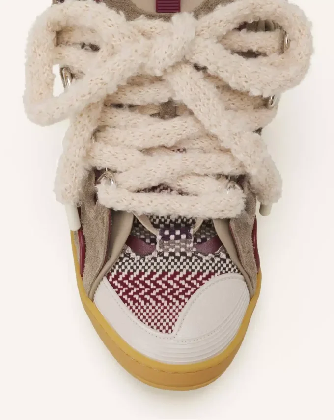 Sneakers in pelle scamosciata con lacci in rete Sneakers in pelle scamosciata con lacci in rete