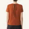 T-shirt in cotone con dettaglio a nastro T-shirt in cotone con dettaglio a nastro