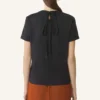 T-shirt in cotone con dettaglio a nastro T-shirt in cotone con dettaglio a nastro