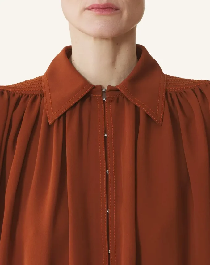 Top in georgette di seta Top in georgette di seta